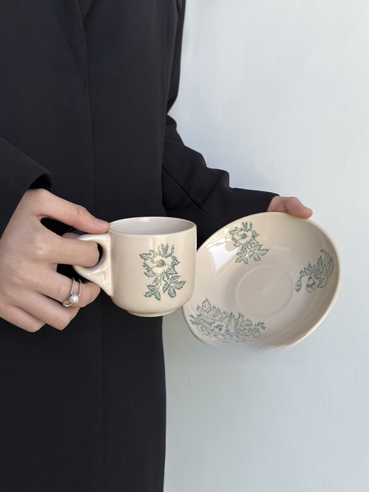 Limited Edition Vintage Spring - огляд і ціна Coffee Tea Leaf