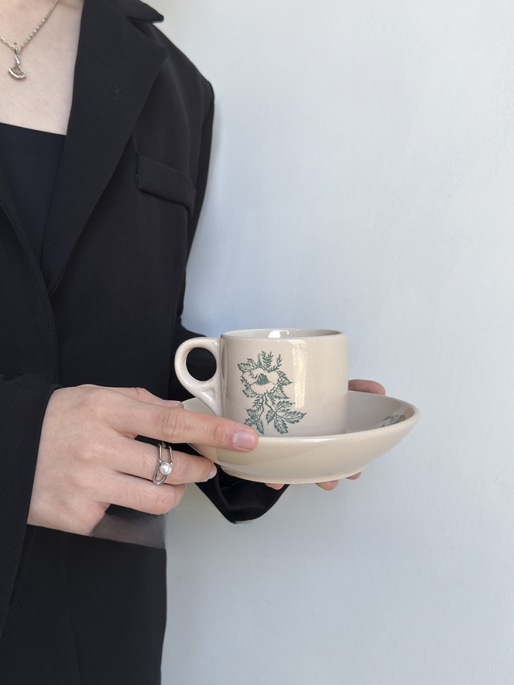 Limited Edition Vintage Spring - огляд і ціна Coffee Tea Leaf